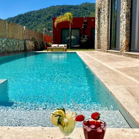 Villa Villa777